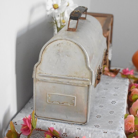 Vintage Antique 1950s Silver Dome Top Metal Miner Workmans Lunchbox Case - Picture 6 of 16